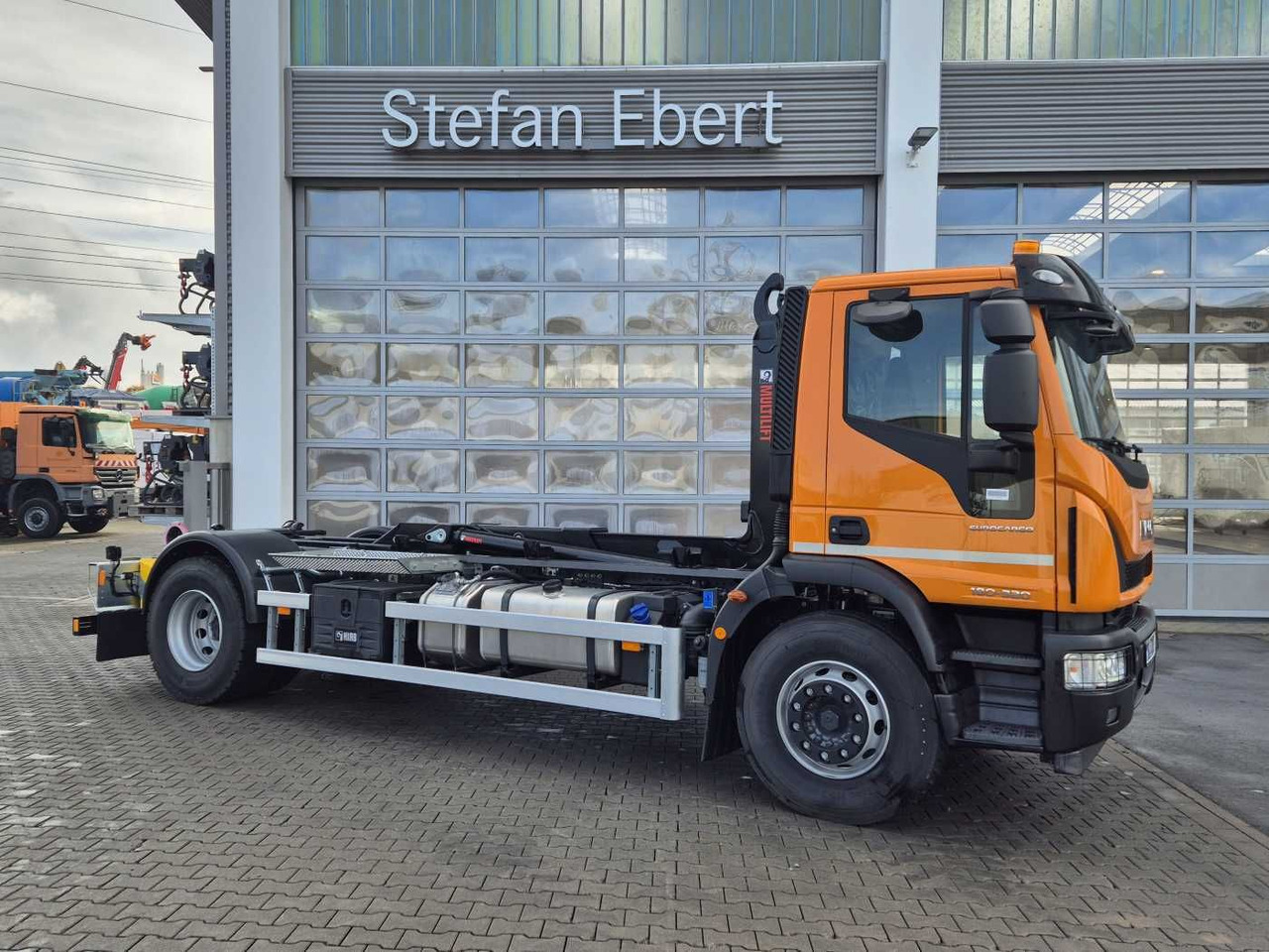 Iveco ML180E32/P HIAB ULT14S51 AHK Standheizung - Abrollkipper: das Bild 5 Iveco ML180E32/P HIAB ULT14S51 AHK Standheizung - Abrollkipper: das Bild 5