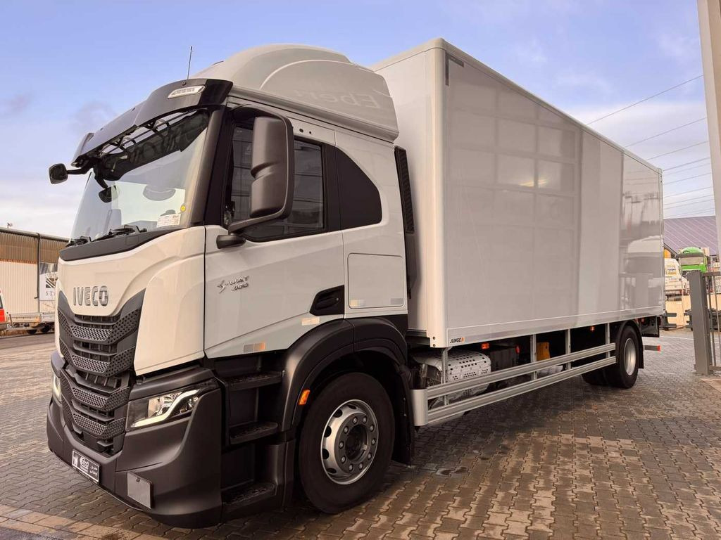 Iveco S-Way AT190S40/P LBW 2.000kg Tür Navi Bett Iveco S-Way AT190S40/P LBW 2.000kg Tür Navi Bett - Koffer LKW: das Bild 2 Iveco S-Way AT190S40/P LBW 2.000kg Tür Navi Bett Iveco S-Way AT190S40/P LBW 2.000kg Tür Navi Bett - Koffer LKW: das Bild 2