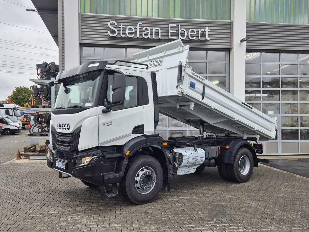 Iveco X-Way AD200X48 HR OFF 4x2 Meiller Intarder 2x - Kipper: das Bild 1 Iveco X-Way AD200X48 HR OFF 4x2 Meiller Intarder 2x - Kipper: das Bild 1