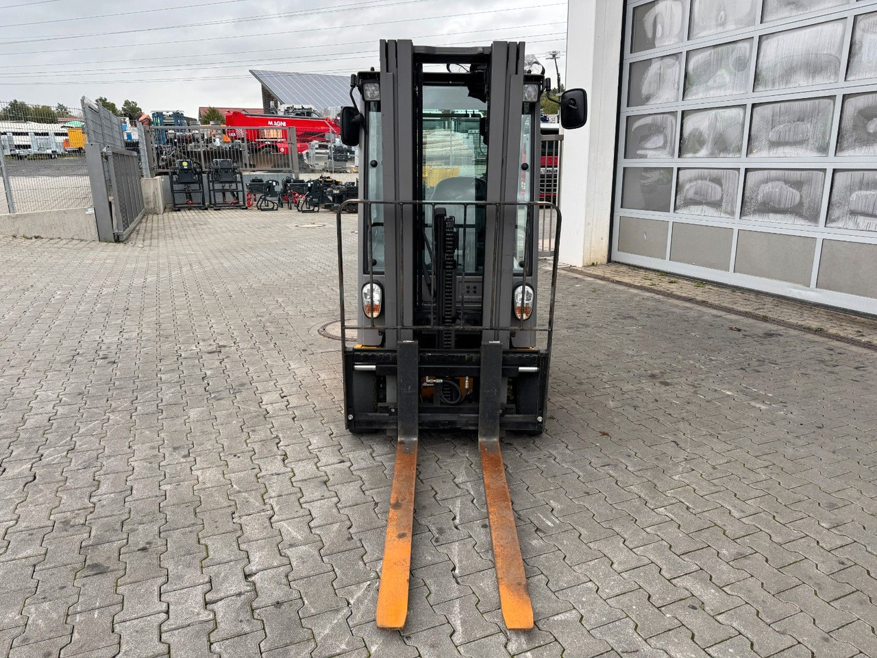 Jungheinrich EFG 215 / Triplex: 4.25m! / SS / nur 2.819h! - Elektrostapler: das Bild 4 Jungheinrich EFG 215 / Triplex: 4.25m! / SS / nur 2.819h! - Elektrostapler: das Bild 4