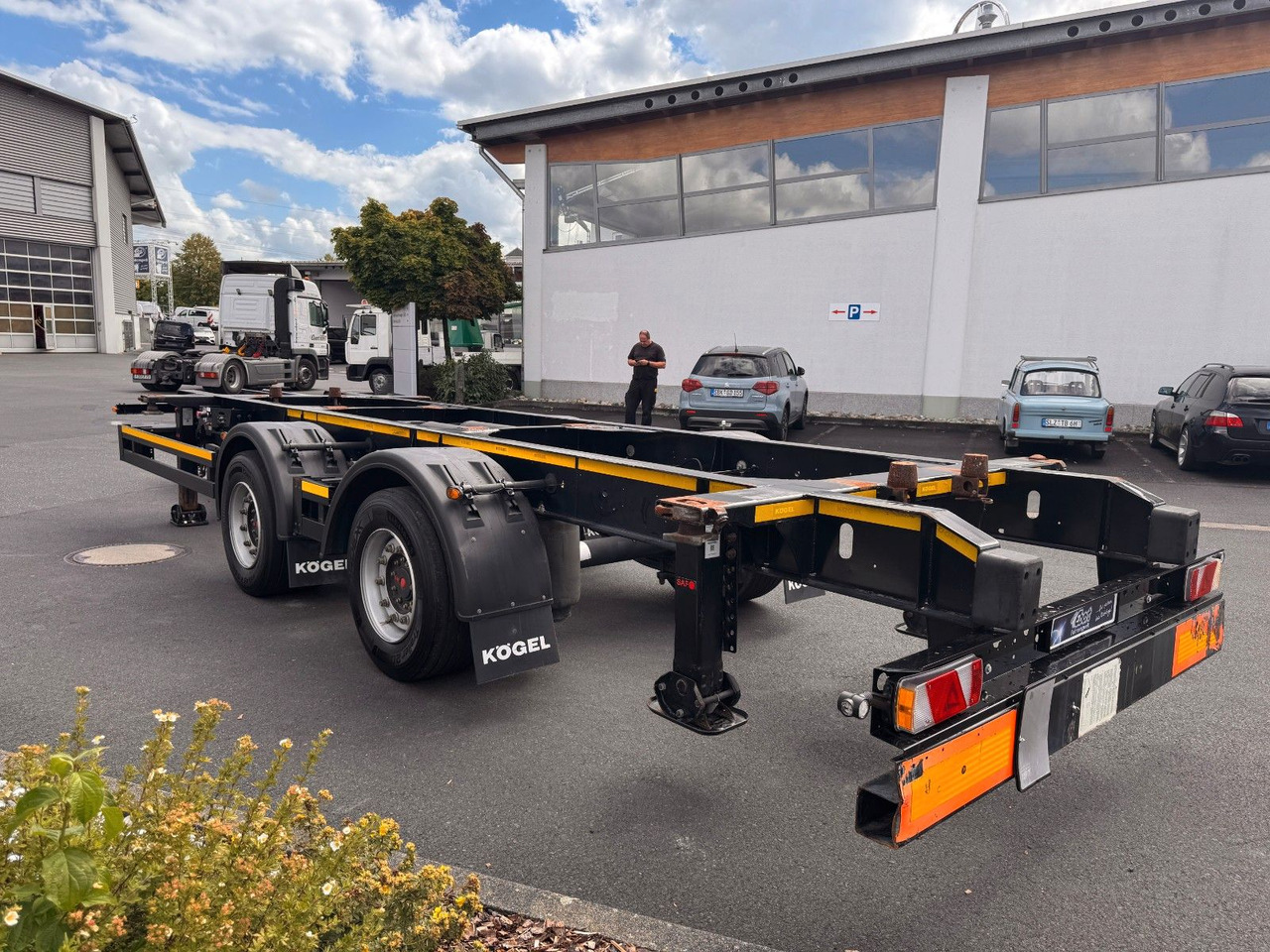 Kögel ZW 18 Lafette SAF Achsen 15.910kg Nutzlast - Container/ Wechselfahrgestell Anhänger: das Bild 5 Kögel ZW 18 Lafette SAF Achsen 15.910kg Nutzlast - Container/ Wechselfahrgestell Anhänger: das Bild 5