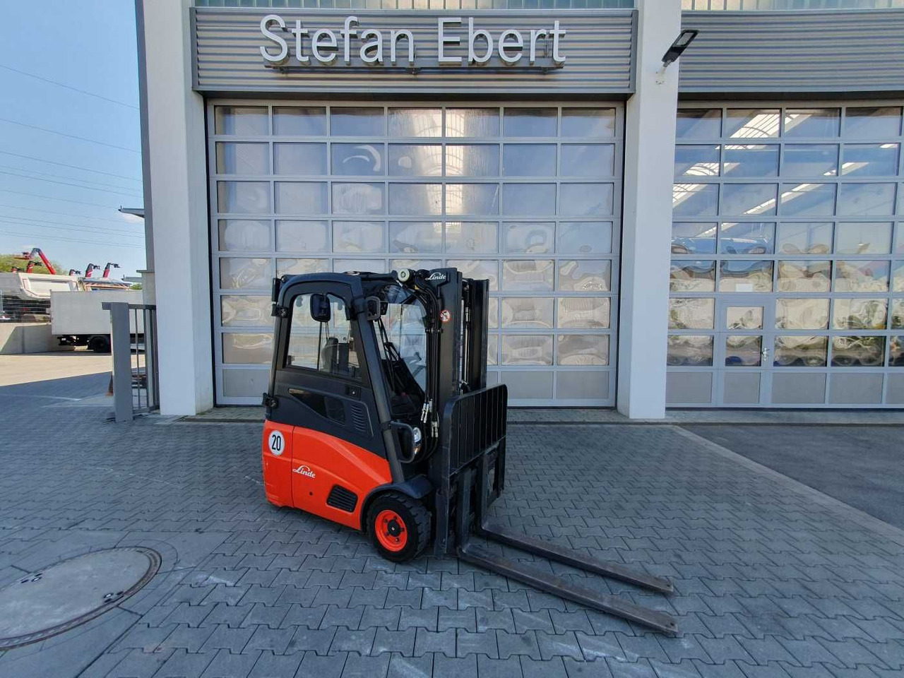 Linde E14 - 01 / Triplex: 4.10m! / SS / nur 1.003h! - Elektrostapler: das Bild 1 Linde E14 - 01 / Triplex: 4.10m! / SS / nur 1.003h! - Elektrostapler: das Bild 1