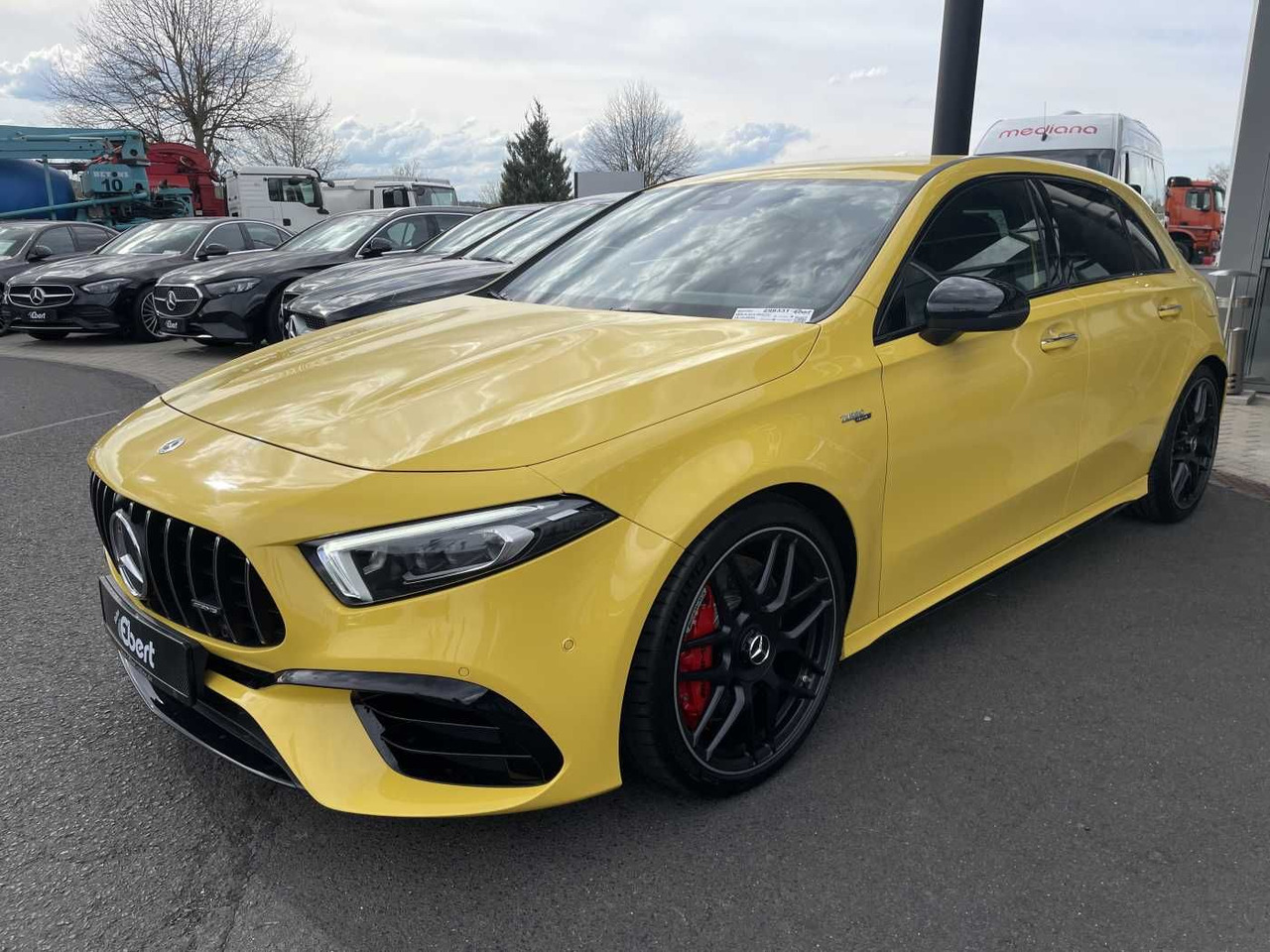 Mercedes-Benz A 45 S AMG PerfSitz+Night+PAGA+RIDE +19' - PKW: das Bild 2 Mercedes-Benz A 45 S AMG PerfSitz+Night+PAGA+RIDE +19' - PKW: das Bild 2