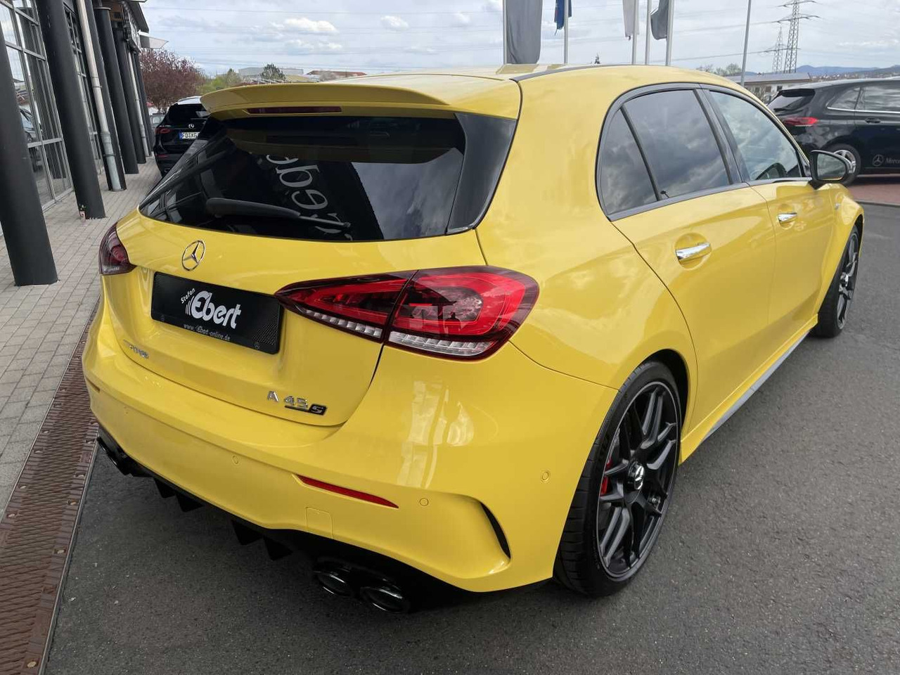 Mercedes-Benz A 45 S AMG PerfSitz+Night+PAGA+RIDE +19' - PKW: das Bild 4 Mercedes-Benz A 45 S AMG PerfSitz+Night+PAGA+RIDE +19' - PKW: das Bild 4