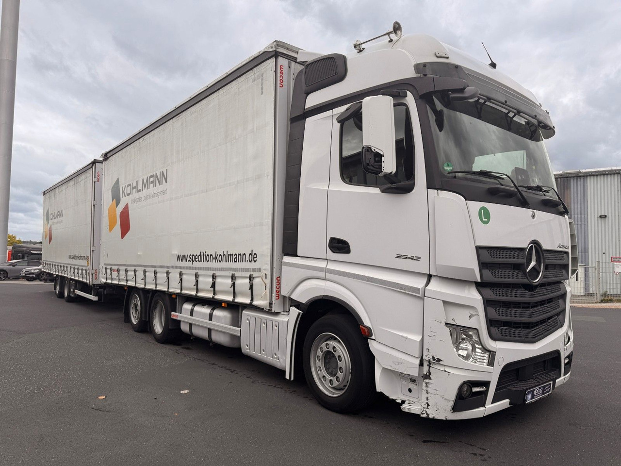 Mercedes-Benz Actros 2542 LnR 6x2 Retarder Standklima - Plane LKW: das Bild 3 Mercedes-Benz Actros 2542 LnR 6x2 Retarder Standklima - Plane LKW: das Bild 3