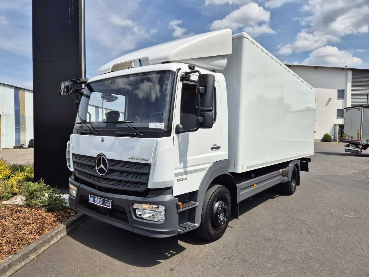 Mercedes-Benz Atego 1524 L LBW 1.500kg Standheizung Klima - Koffer LKW: das Bild 2 Mercedes-Benz Atego 1524 L LBW 1.500kg Standheizung Klima - Koffer LKW: das Bild 2