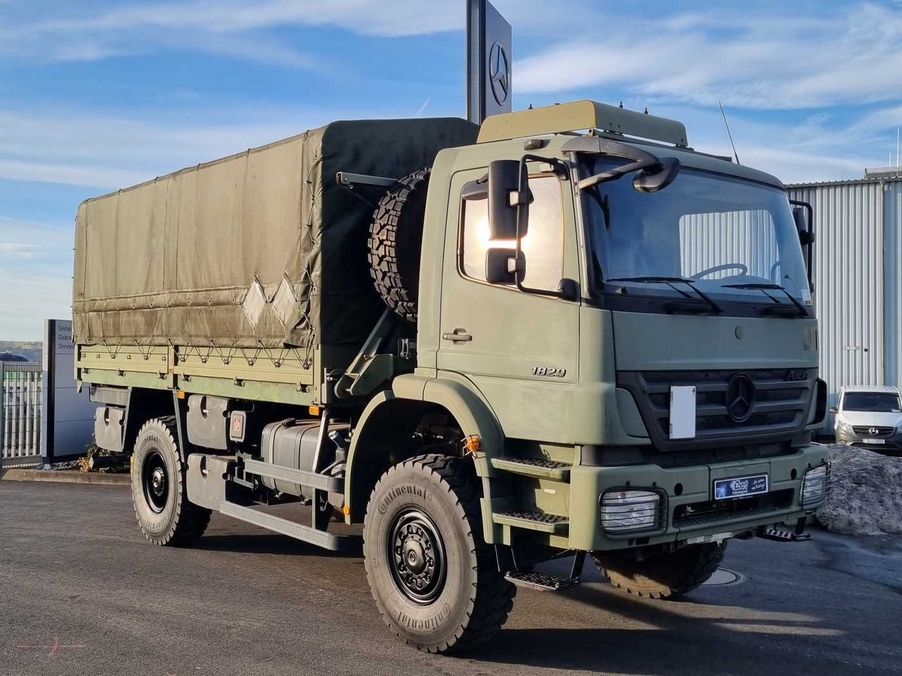 Mercedes-Benz Axor 1829 A 4x4 Pritsche/Plane 10 Stück - Plane LKW: das Bild 2 Mercedes-Benz Axor 1829 A 4x4 Pritsche/Plane 10 Stück - Plane LKW: das Bild 2