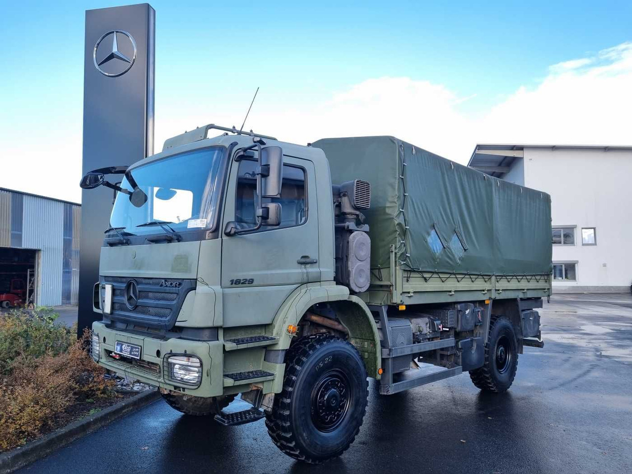 Mercedes-Benz Axor 1829 A 4x4 Pritsche/Plane 10 Stück - Plane LKW: das Bild 1 Mercedes-Benz Axor 1829 A 4x4 Pritsche/Plane 10 Stück - Plane LKW: das Bild 1