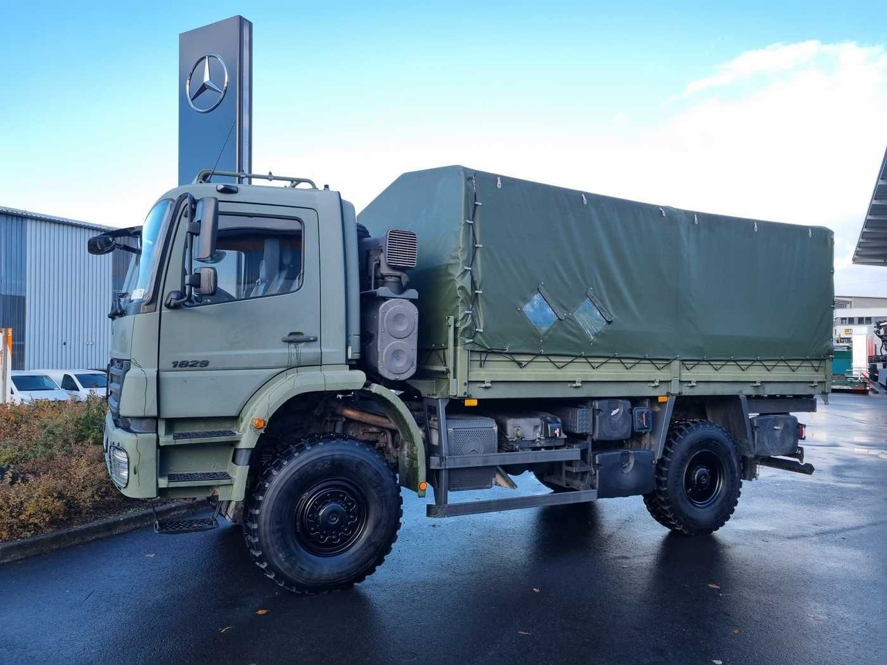 Mercedes-Benz Axor 1829 A 4x4 Pritsche/Plane 10 Stück - Plane LKW: das Bild 4 Mercedes-Benz Axor 1829 A 4x4 Pritsche/Plane 10 Stück - Plane LKW: das Bild 4