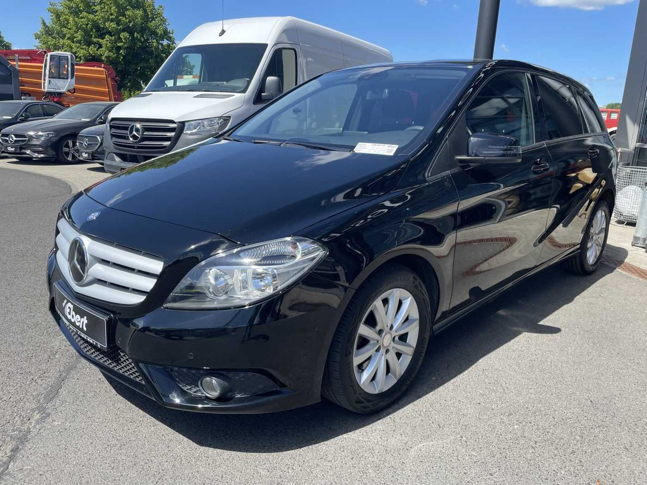 Mercedes-Benz B 200 CDI 7G-DCT Navi+PDC+Klima+SHZ - PKW: das Bild 2 Mercedes-Benz B 200 CDI 7G-DCT Navi+PDC+Klima+SHZ - PKW: das Bild 2