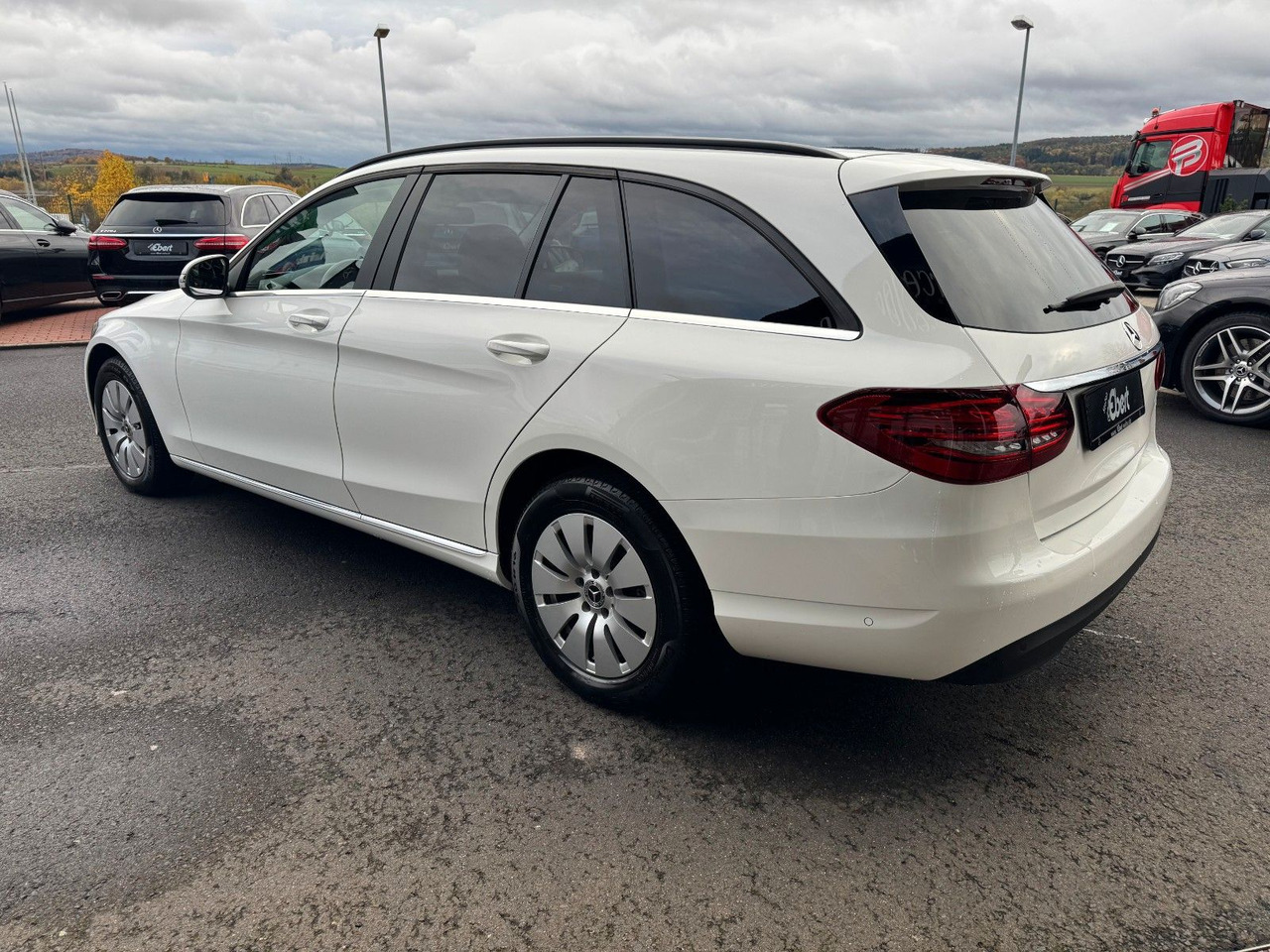 Mercedes-Benz C 180d T LED+RKamera+SHZ+DAB - Kombi: das Bild 3 Mercedes-Benz C 180d T LED+RKamera+SHZ+DAB - Kombi: das Bild 3