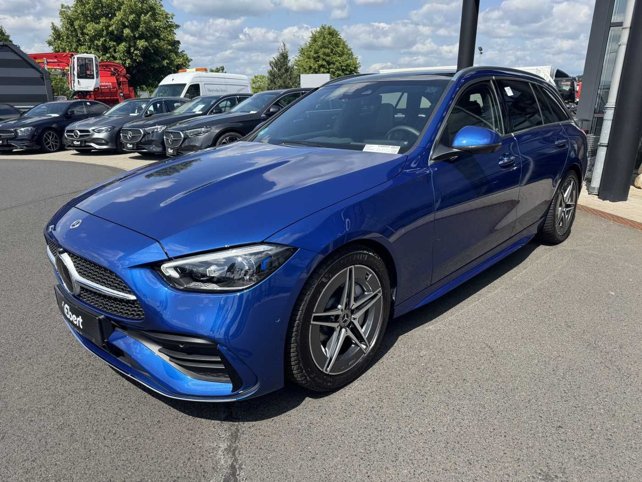 Mercedes-Benz C 200d AMG+Pano+Distr+Digital+AHK+HUD+360+IHC+ - PKW: das Bild 2 Mercedes-Benz C 200d AMG+Pano+Distr+Digital+AHK+HUD+360+IHC+ - PKW: das Bild 2