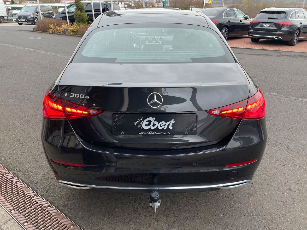 Mercedes-Benz C 300 e Avantgarde Digital+S-Dach+AHK+Distr+ - Limousine: das Bild 4 Mercedes-Benz C 300 e Avantgarde Digital+S-Dach+AHK+Distr+ - Limousine: das Bild 4
