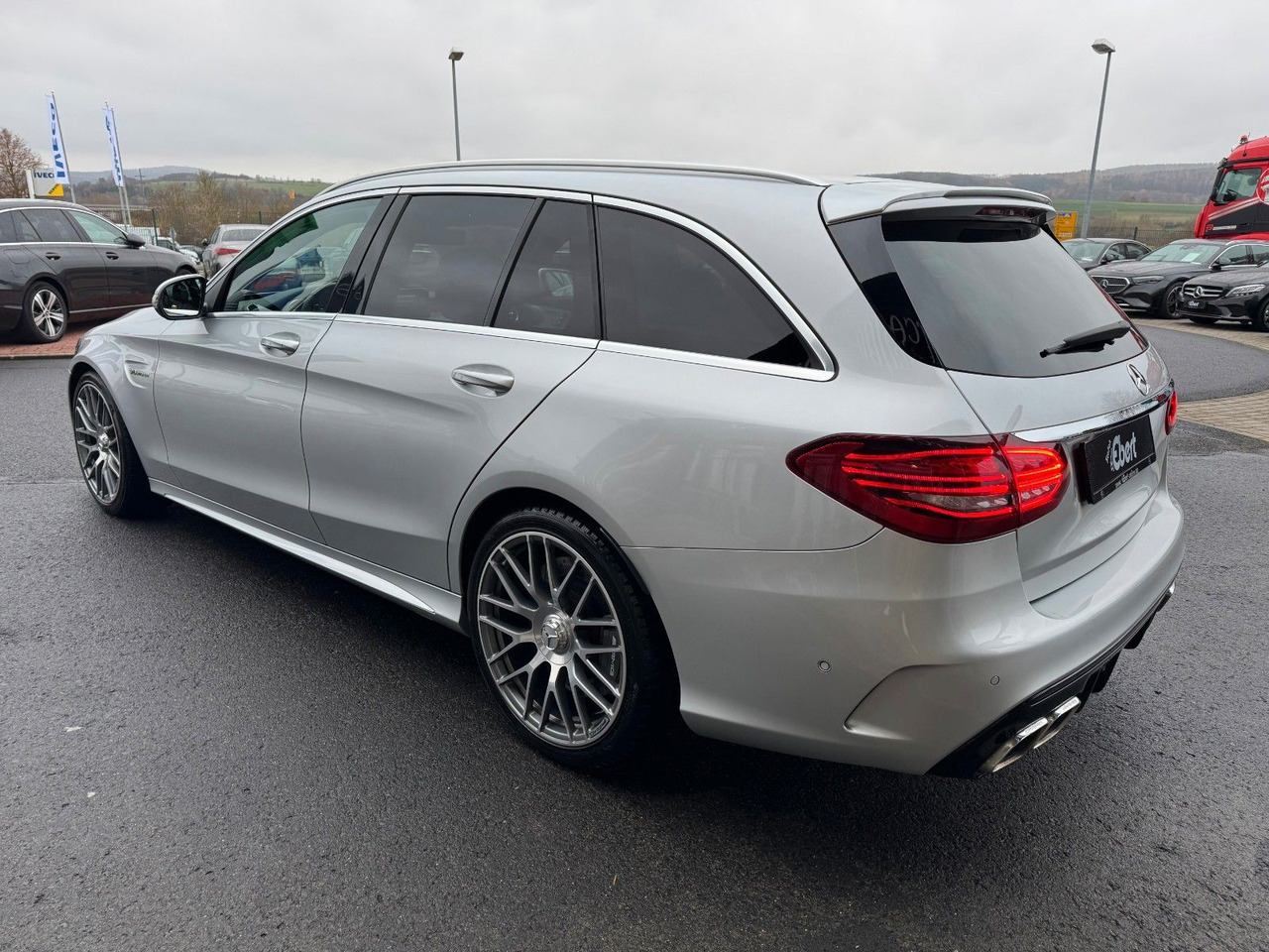 Mercedes-Benz C 63 AMG T Pano+Burmester+Distr+Memory+RFK - Kombi: das Bild 4 Mercedes-Benz C 63 AMG T Pano+Burmester+Distr+Memory+RFK - Kombi: das Bild 4
