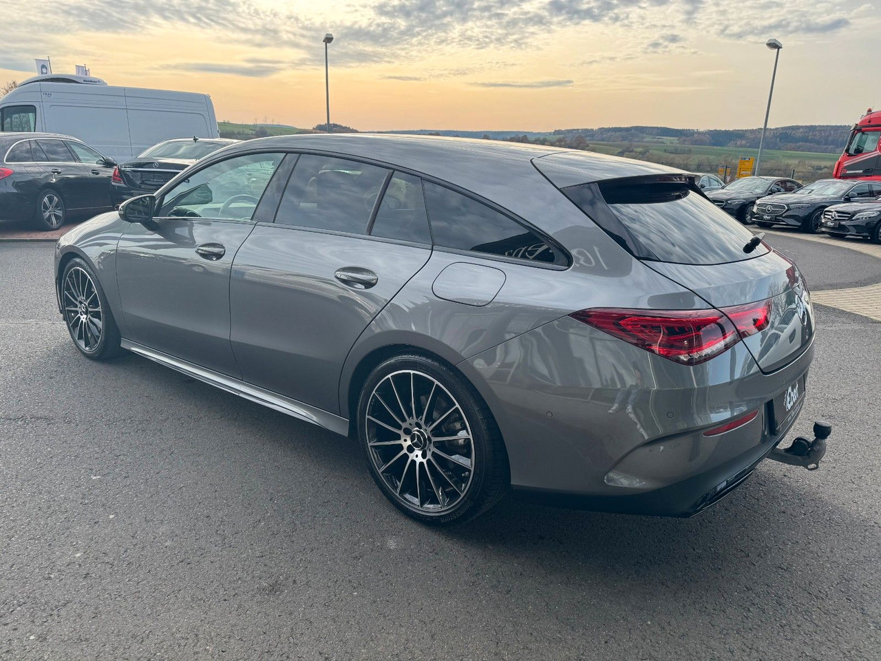 Mercedes-Benz CLA 200d SB Edition+AMG+AHK+MultiBeam+Ambiente - Kombi: das Bild 3 Mercedes-Benz CLA 200d SB Edition+AMG+AHK+MultiBeam+Ambiente - Kombi: das Bild 3