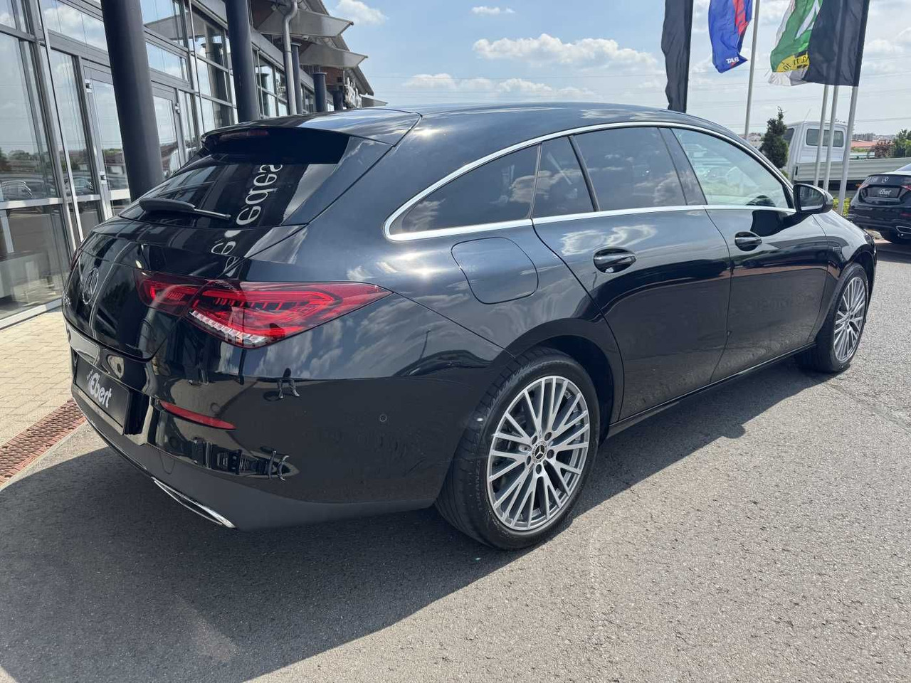 Mercedes-Benz CLA 250e Shooting Brake DistrPlus+RFK+Augment+LE - PKW: das Bild 4 Mercedes-Benz CLA 250e Shooting Brake DistrPlus+RFK+Augment+LE - PKW: das Bild 4
