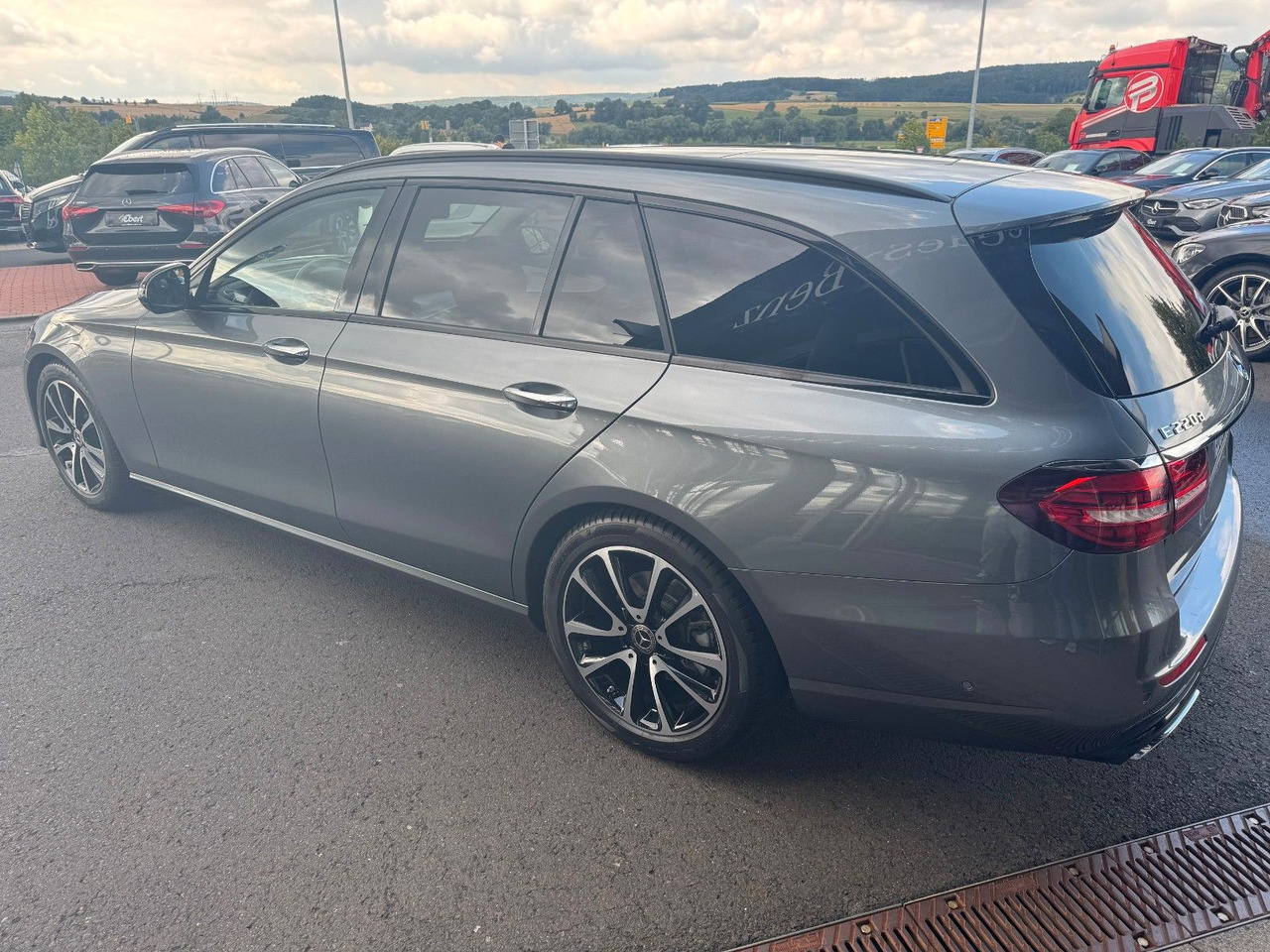 Mercedes-Benz E 220d Avantgarde+DistrPlus+Pano+Burm+360+Night - Kombi: das Bild 3 Mercedes-Benz E 220d Avantgarde+DistrPlus+Pano+Burm+360+Night - Kombi: das Bild 3