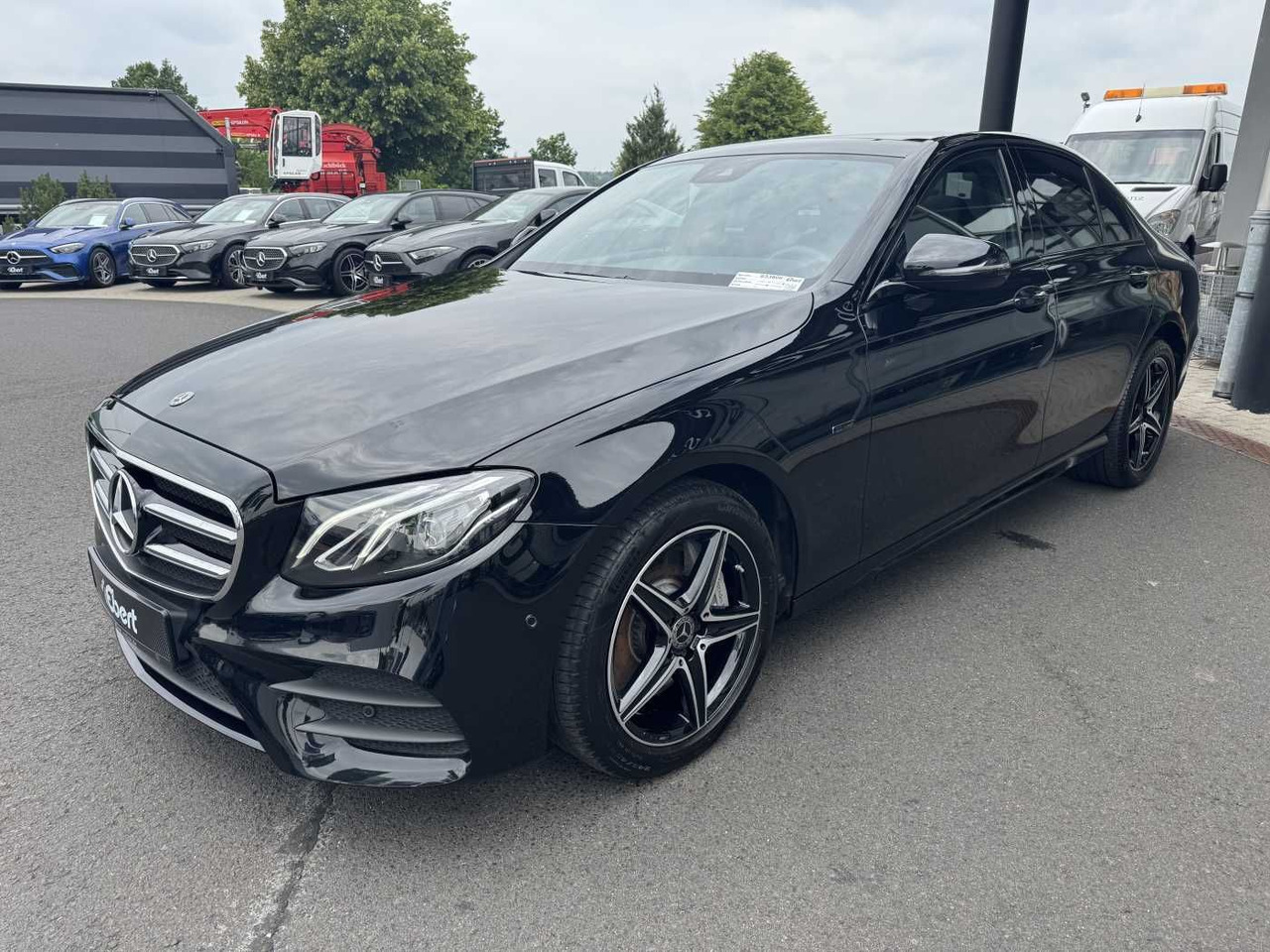 Mercedes-Benz E 300de 9G AMG+Pano+Memory+Ambiente+ RFK+Night - Limousine: das Bild 2 Mercedes-Benz E 300de 9G AMG+Pano+Memory+Ambiente+ RFK+Night - Limousine: das Bild 2