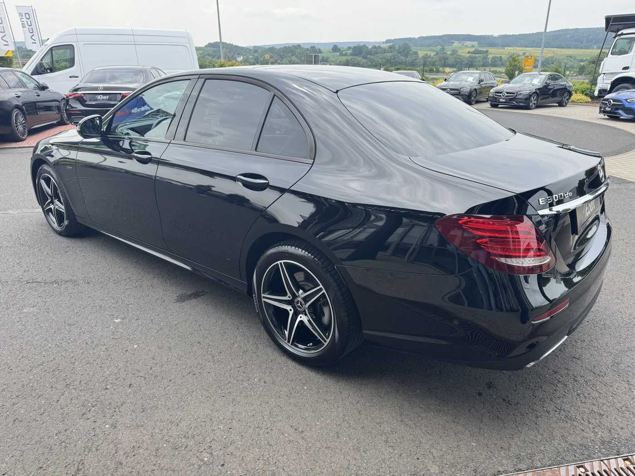 Mercedes-Benz E 300de 9G AMG+Pano+Memory+Ambiente+ RFK+Night - Limousine: das Bild 3 Mercedes-Benz E 300de 9G AMG+Pano+Memory+Ambiente+ RFK+Night - Limousine: das Bild 3