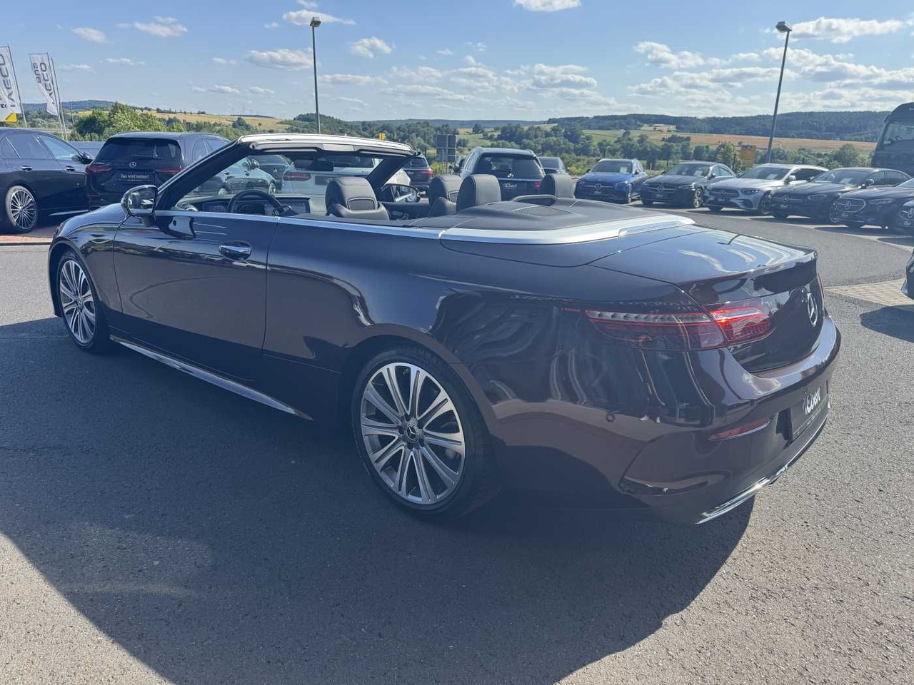 Mercedes-Benz E 400d Cabrio VOLL+AMG+Massage+Distr+Burm - PKW: das Bild 3 Mercedes-Benz E 400d Cabrio VOLL+AMG+Massage+Distr+Burm - PKW: das Bild 3