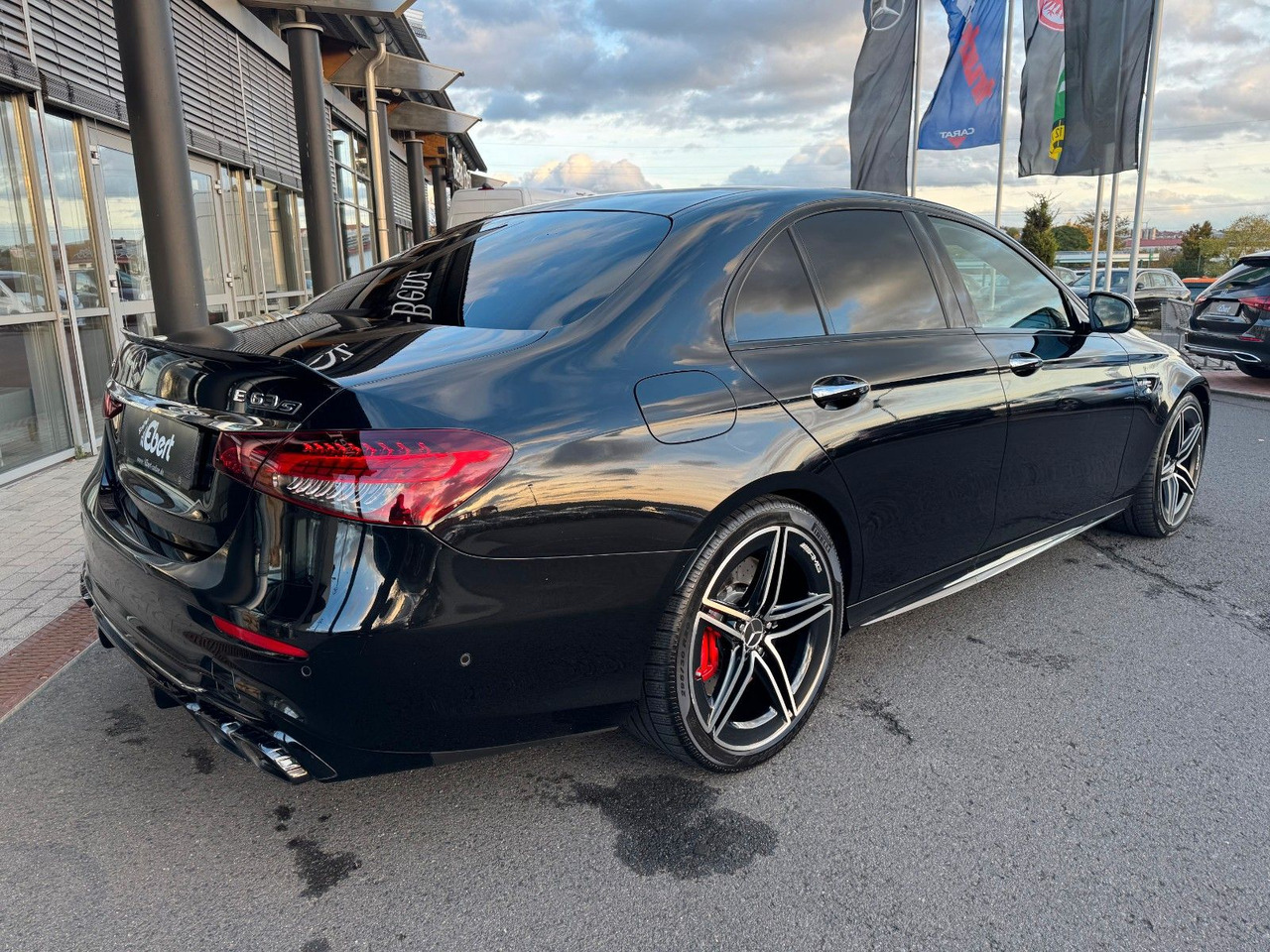 Mercedes-Benz E 63 AMG S Pano+Burm+AirM+HUD+360+uvm. - Limousine: das Bild 4 Mercedes-Benz E 63 AMG S Pano+Burm+AirM+HUD+360+uvm. - Limousine: das Bild 4