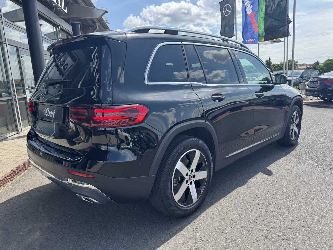 Mercedes-Benz GLB 180 Progressive+AHK+RKamera+LED+ IHC+DAB - SUV/ Geländewagen: das Bild 4 Mercedes-Benz GLB 180 Progressive+AHK+RKamera+LED+ IHC+DAB - SUV/ Geländewagen: das Bild 4