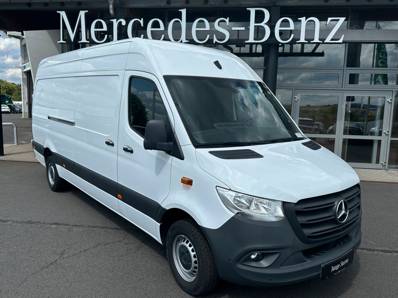 Mercedes-Benz Sprinter 317 CDI 4325 Klima Schwing 360 SHZ Temp - Kastenwagen: das Bild 1 Mercedes-Benz Sprinter 317 CDI 4325 Klima Schwing 360 SHZ Temp - Kastenwagen: das Bild 1