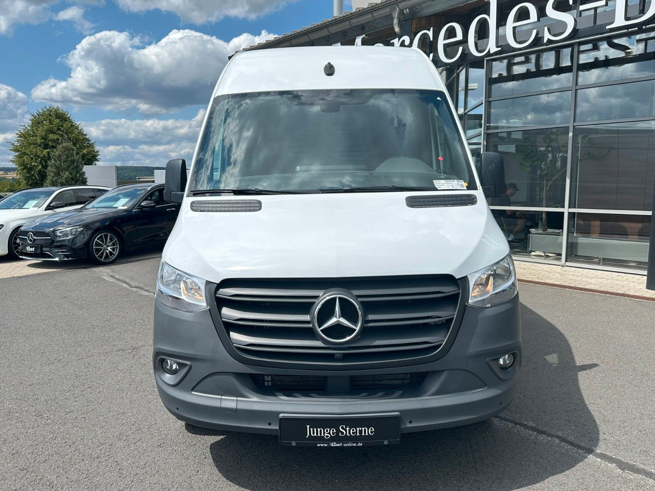 Mercedes-Benz Sprinter 317 CDI 4325 Klima Schwing 360 SHZ Temp - Kastenwagen: das Bild 2 Mercedes-Benz Sprinter 317 CDI 4325 Klima Schwing 360 SHZ Temp - Kastenwagen: das Bild 2