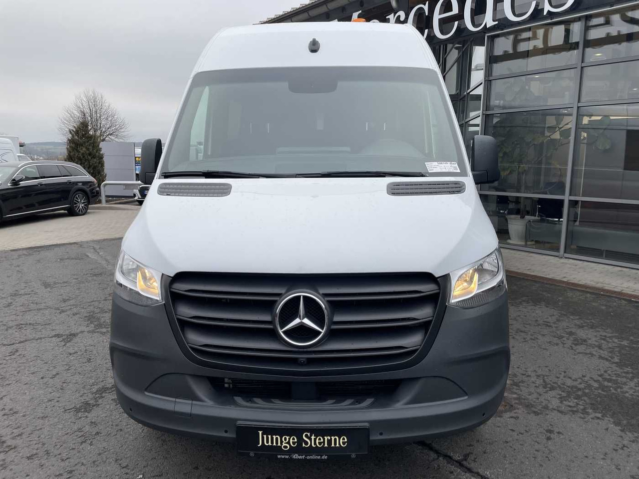 Mercedes-Benz Sprinter 317 CDI DoKa/Mixto Autom AHK3,5 Klima - Personentransporter: das Bild 2 Mercedes-Benz Sprinter 317 CDI DoKa/Mixto Autom AHK3,5 Klima - Personentransporter: das Bild 2