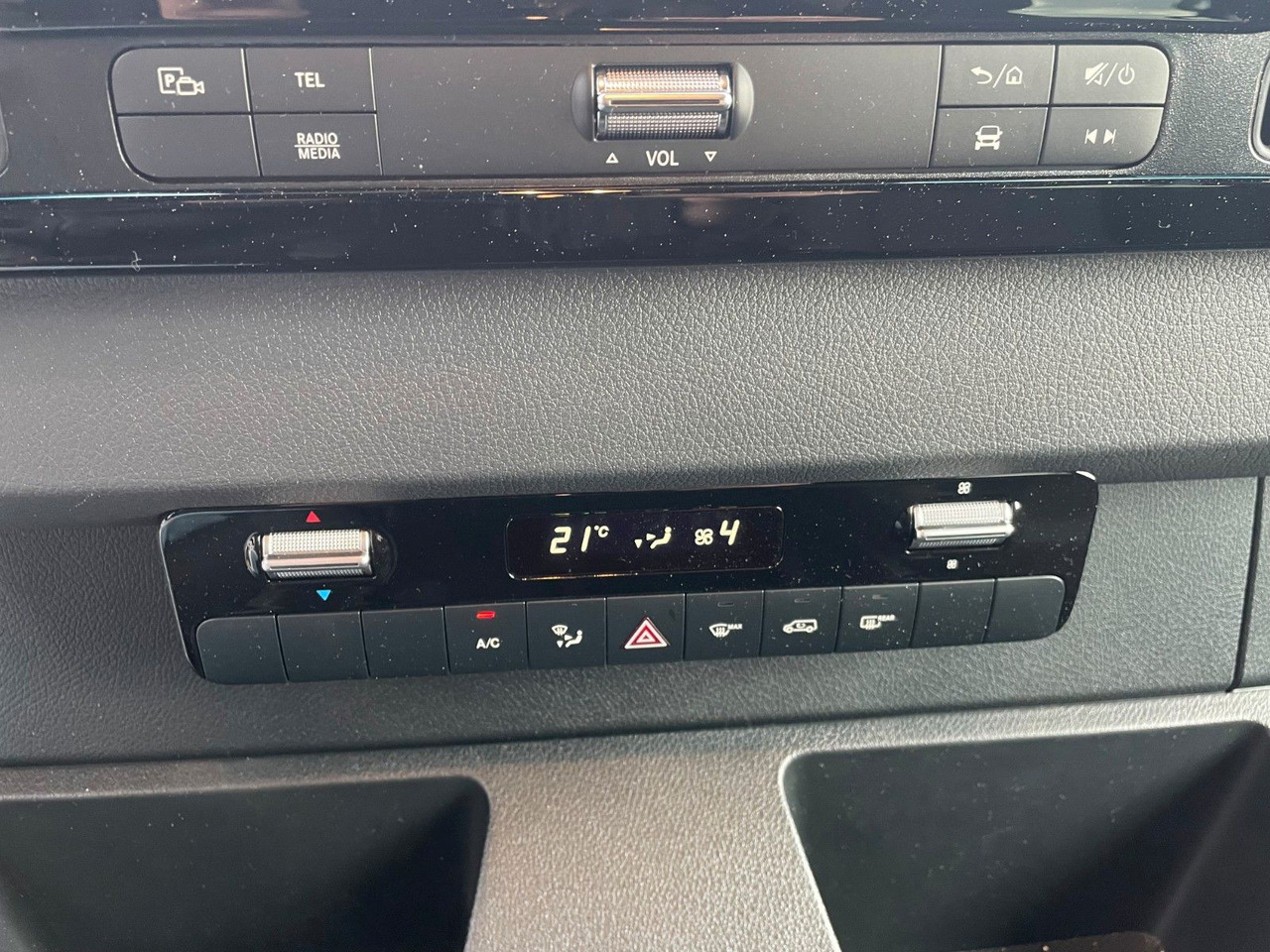 Leasing für  Mercedes-Benz Sprinter 317 CDI Tourer 3665 9G Kamera AHK3,5to Mercedes-Benz Sprinter 317 CDI Tourer 3665 9G Kamera AHK3,5to: das Bild 18