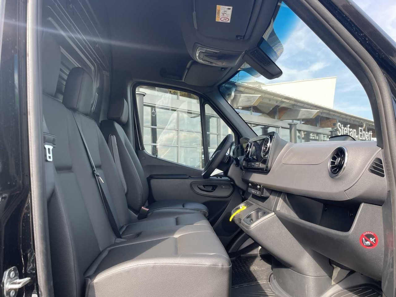 Kastenwagen Mercedes-Benz Sprinter 319 CDI 4x4 3665 Klima Kamera MBUX LED: das Bild 9