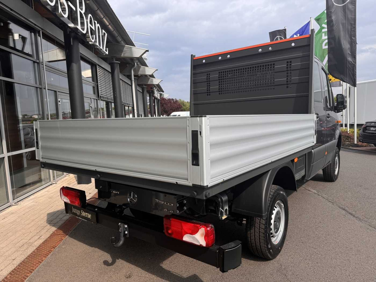Mercedes-Benz Sprinter 319 CDI 4x4 DoKa AHK3,5 Klima Kamera - Pritsche Transporter, Transporter mit Doppelkabine: das Bild 4 Mercedes-Benz Sprinter 319 CDI 4x4 DoKa AHK3,5 Klima Kamera - Pritsche Transporter, Transporter mit Doppelkabine: das Bild 4