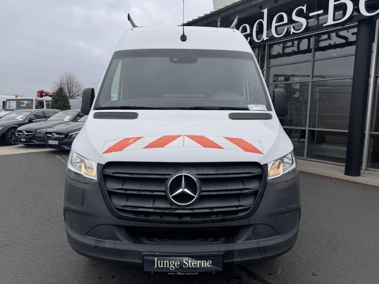 Mercedes-Benz Sprinter 516 CDI Werkstatt/Regal AHK3,5to Klima - Kastenwagen: das Bild 2 Mercedes-Benz Sprinter 516 CDI Werkstatt/Regal AHK3,5to Klima - Kastenwagen: das Bild 2