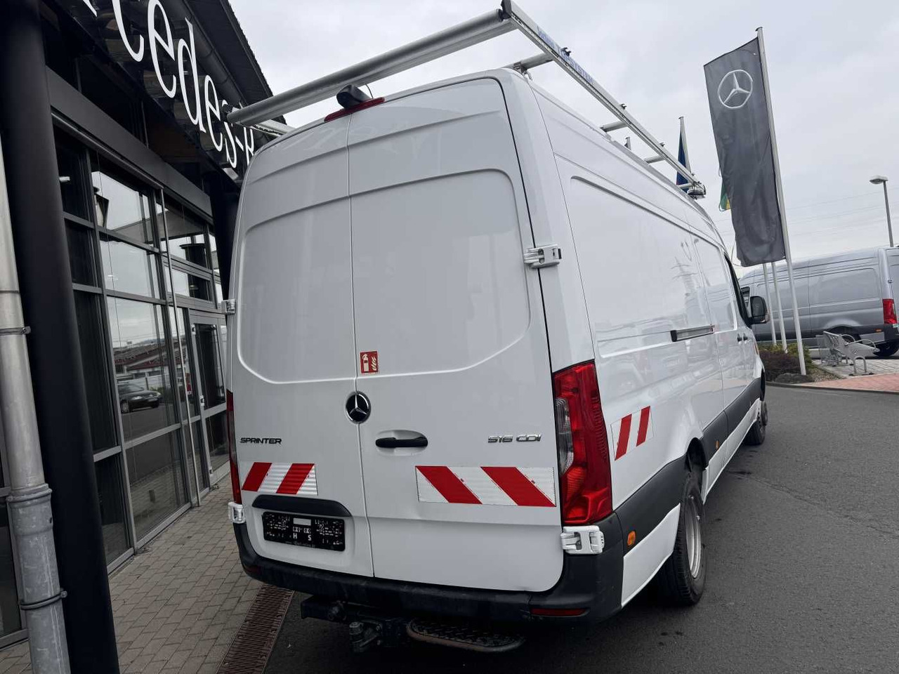 Mercedes-Benz Sprinter 516 CDI Werkstatt/Regal AHK3,5to Klima - Kastenwagen: das Bild 4 Mercedes-Benz Sprinter 516 CDI Werkstatt/Regal AHK3,5to Klima - Kastenwagen: das Bild 4