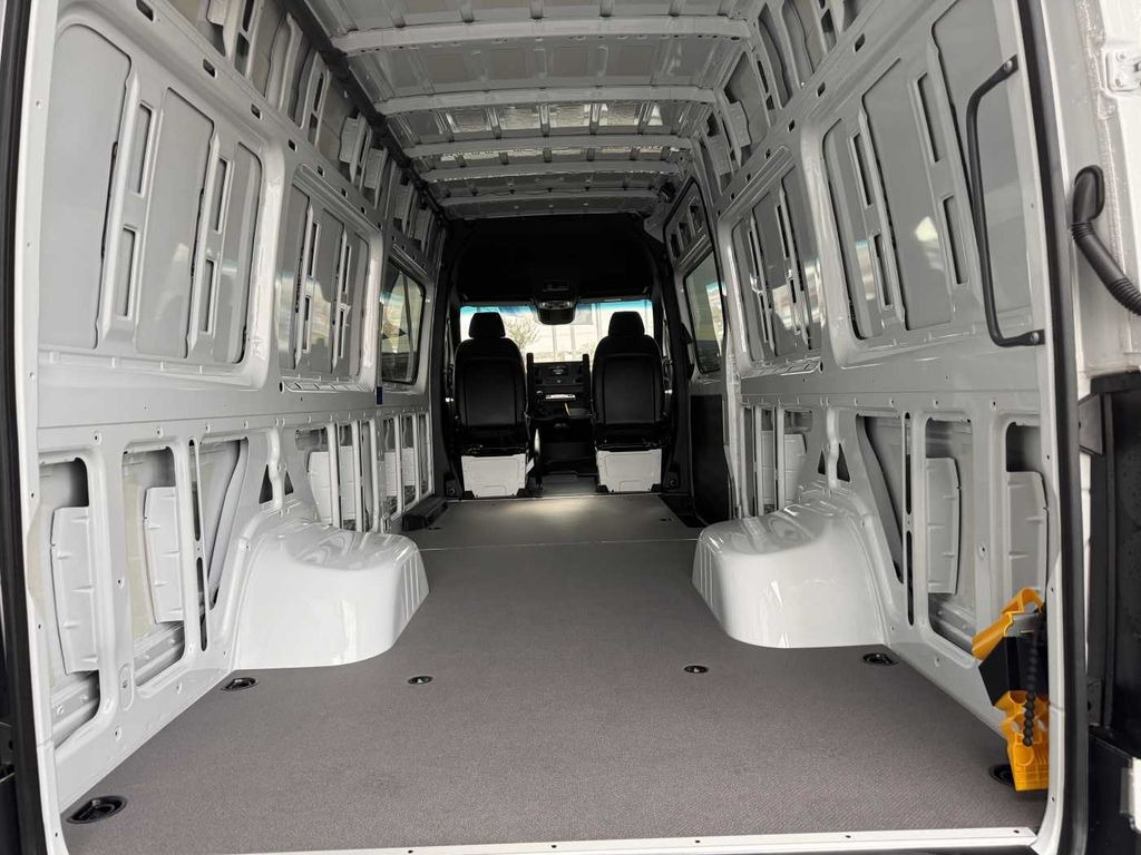 Kastenwagen Mercedes-Benz Sprinter 517 CDI 4325 Kamera MBUX Klima: das Bild 6