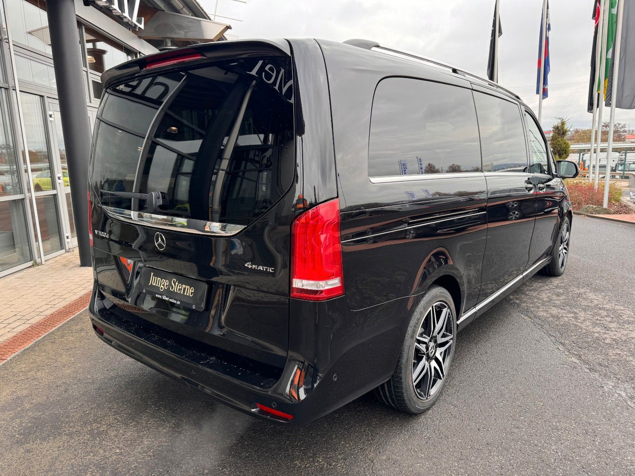 Mercedes-Benz V 300 4MATIC AVA ED AMG Extral AIRMATIC Stdh AHK - Kombi: das Bild 5 Mercedes-Benz V 300 4MATIC AVA ED AMG Extral AIRMATIC Stdh AHK - Kombi: das Bild 5