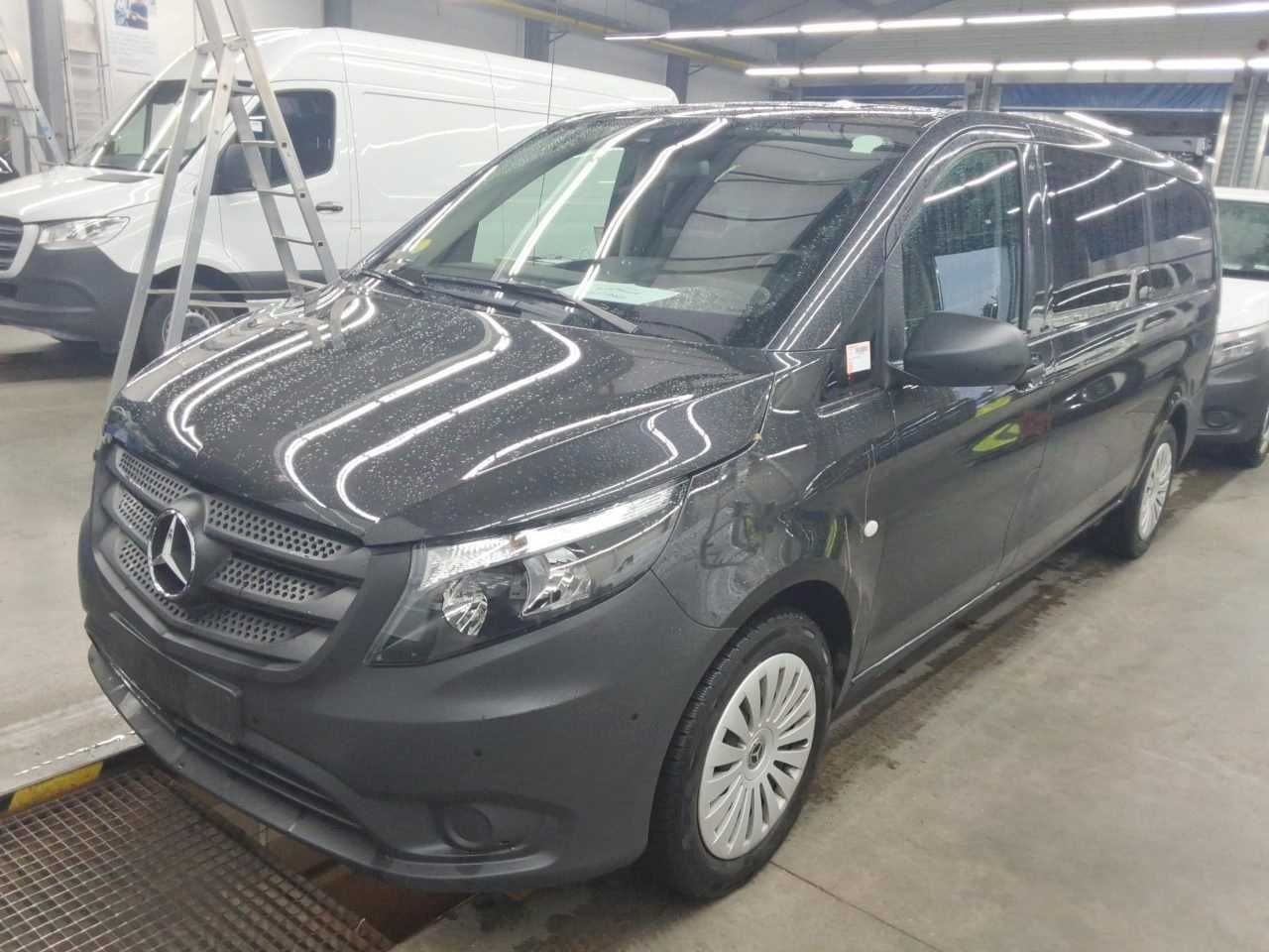 Mercedes-Benz Vito 116 CDI Tourer 2xKlima AHK Kamera Audio40 - Personentransporter: das Bild 1 Mercedes-Benz Vito 116 CDI Tourer 2xKlima AHK Kamera Audio40 - Personentransporter: das Bild 1