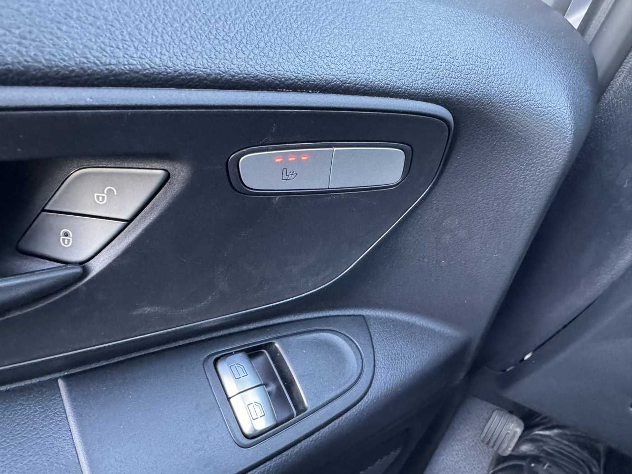 Kleintransporter, Elektro-Transporter, Zustand - NEU Mercedes-Benz eVito 112 Audio 30 Sitzheizung Kamera Tempomat: das Bild 13