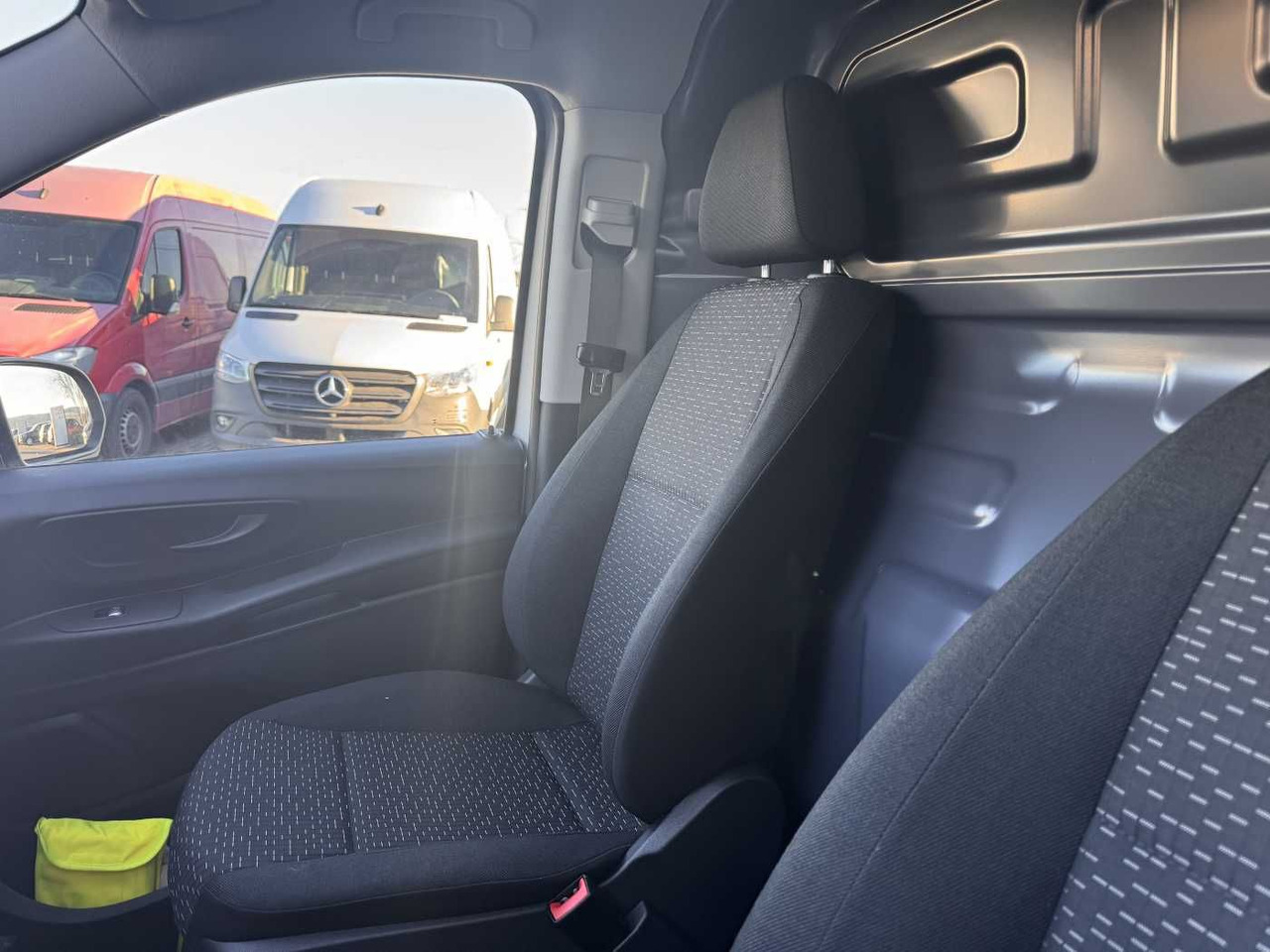 Kleintransporter, Elektro-Transporter, Zustand - NEU Mercedes-Benz eVito 112 Audio 30 Sitzheizung Kamera Tempomat: das Bild 8