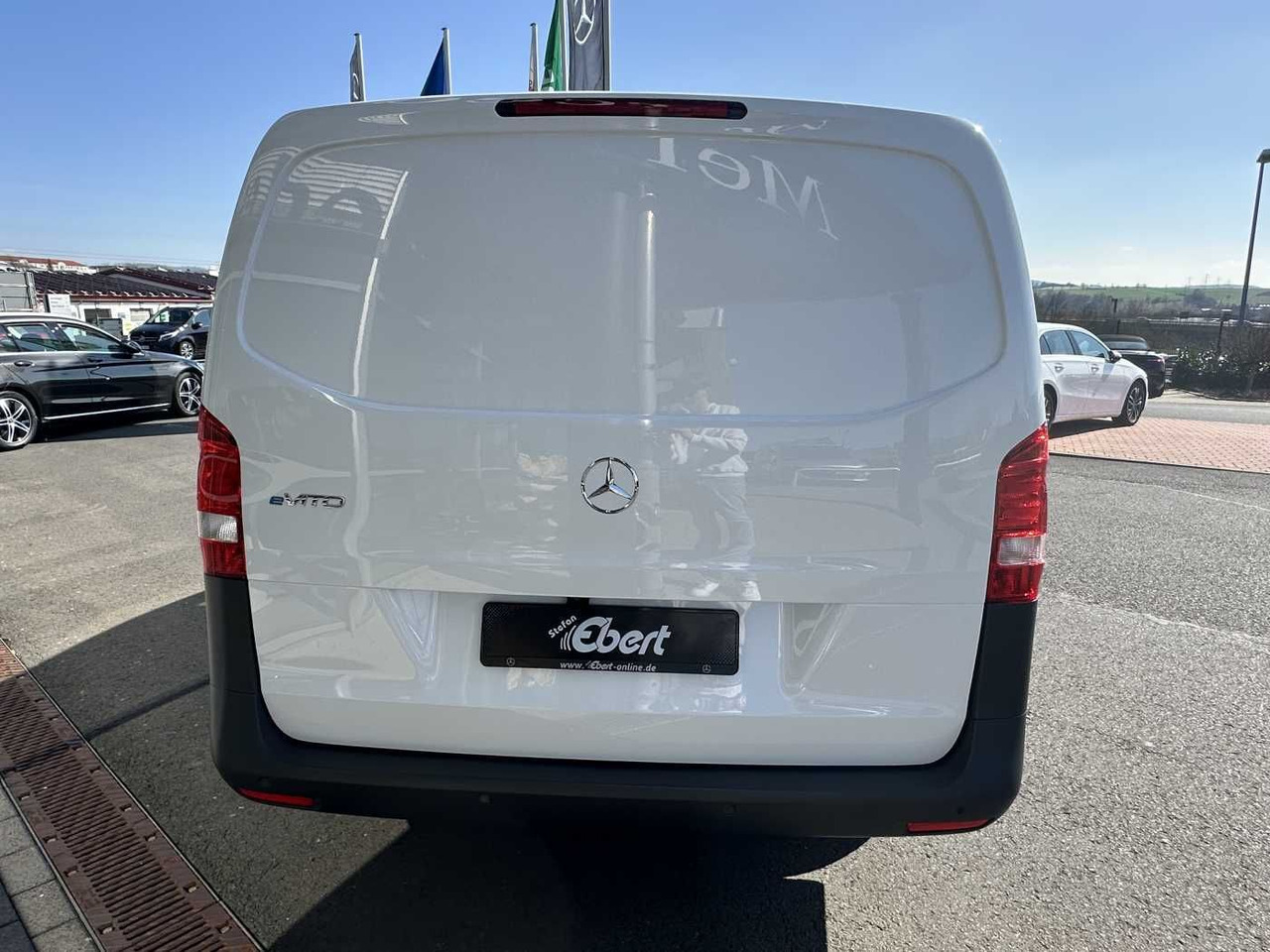 Mercedes-Benz eVito 112 Klima Kamera Audio 30 Sitzheiz Tempom. - Kleintransporter, Elektro-Transporter: das Bild 5 Mercedes-Benz eVito 112 Klima Kamera Audio 30 Sitzheiz Tempom. - Kleintransporter, Elektro-Transporter: das Bild 5
