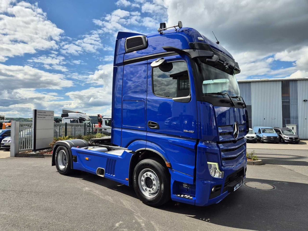 Mercedes-Benz Actros 1848 LS Retarder Standklima MirrorCam Big - Sattelzugmaschine: das Bild 3 Mercedes-Benz Actros 1848 LS Retarder Standklima MirrorCam Big - Sattelzugmaschine: das Bild 3