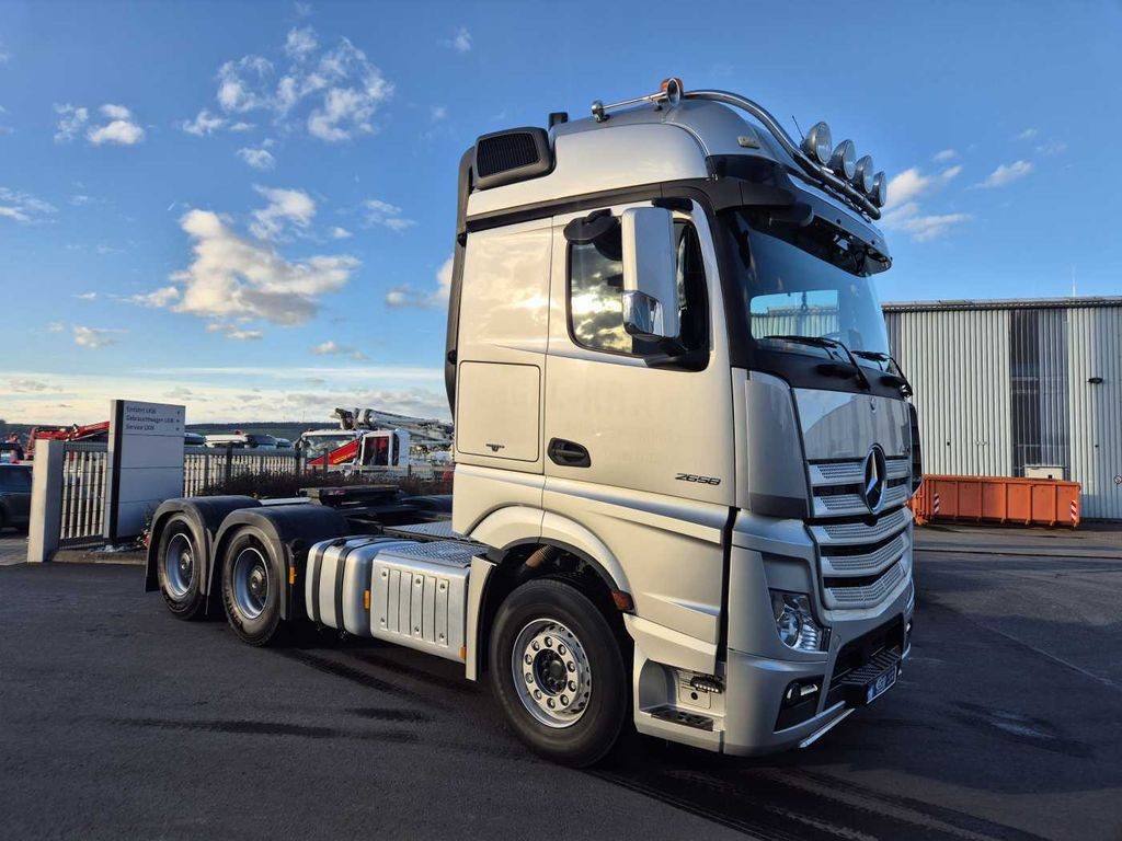 Mercedes-Benz Actros 2658 LS 6x4 Turbo Retarder 120t BigSpace - Sattelzugmaschine: das Bild 4 Mercedes-Benz Actros 2658 LS 6x4 Turbo Retarder 120t BigSpace - Sattelzugmaschine: das Bild 4