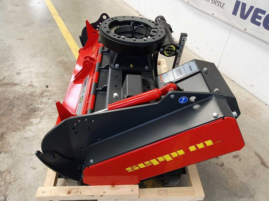Seppi M. BMS-F 125 Forstmulcher 10-20t Drehmotor - Forstmulcher: das Bild 4 Seppi M. BMS-F 125 Forstmulcher 10-20t Drehmotor - Forstmulcher: das Bild 4