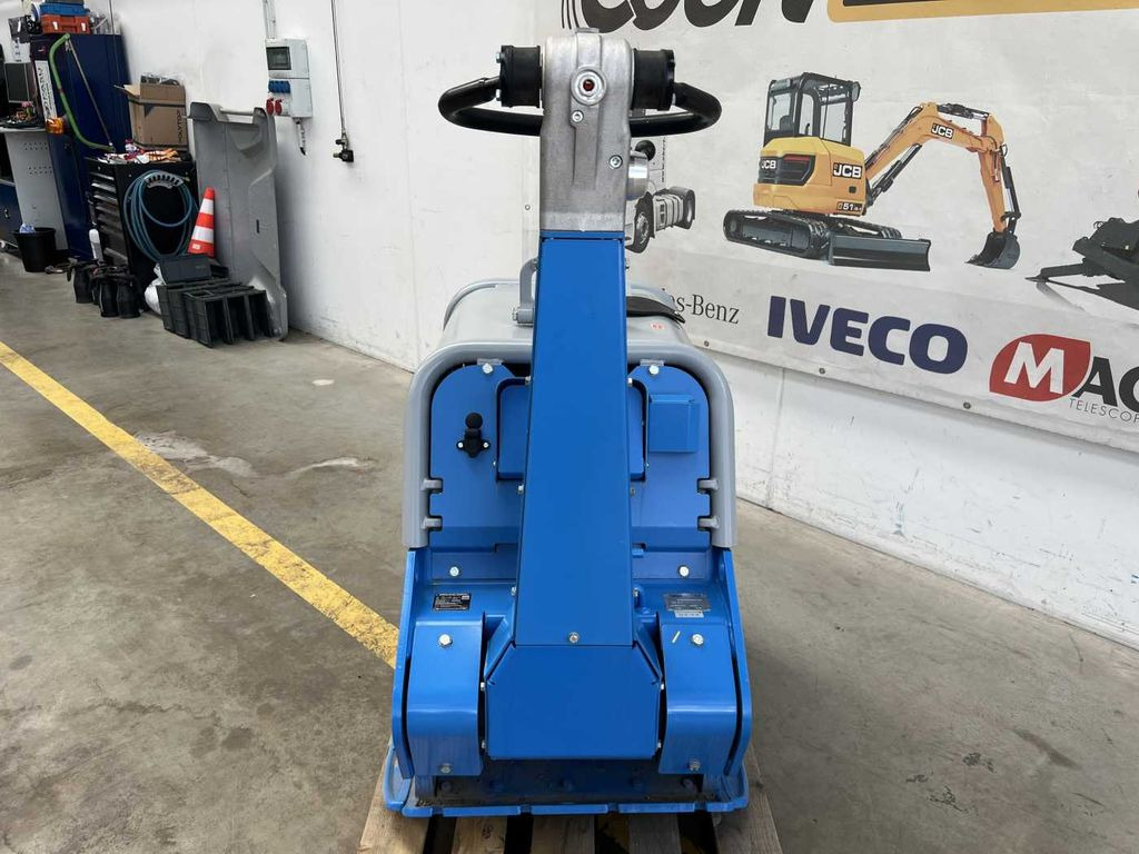 Weber Weber CR 9 Hatz-Diesel / 736kg / E-Start / DEMO - Rüttelplatte: das Bild 5 Weber Weber CR 9 Hatz-Diesel / 736kg / E-Start / DEMO - Rüttelplatte: das Bild 5