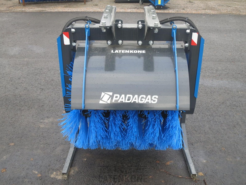 Padagas Puomiharja PIW-80 R ilman kiinnikettä - Kehrbesen für Baumaschine: das Bild 3 Padagas Puomiharja PIW-80 R ilman kiinnikettä - Kehrbesen für Baumaschine: das Bild 3