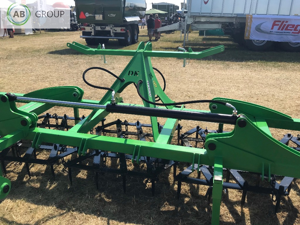 Dziekan hydraulic folding meadow harrow WUKA 5m 5C20H - Wiesenschleppe: das Bild 5 Dziekan hydraulic folding meadow harrow WUKA 5m 5C20H - Wiesenschleppe: das Bild 5