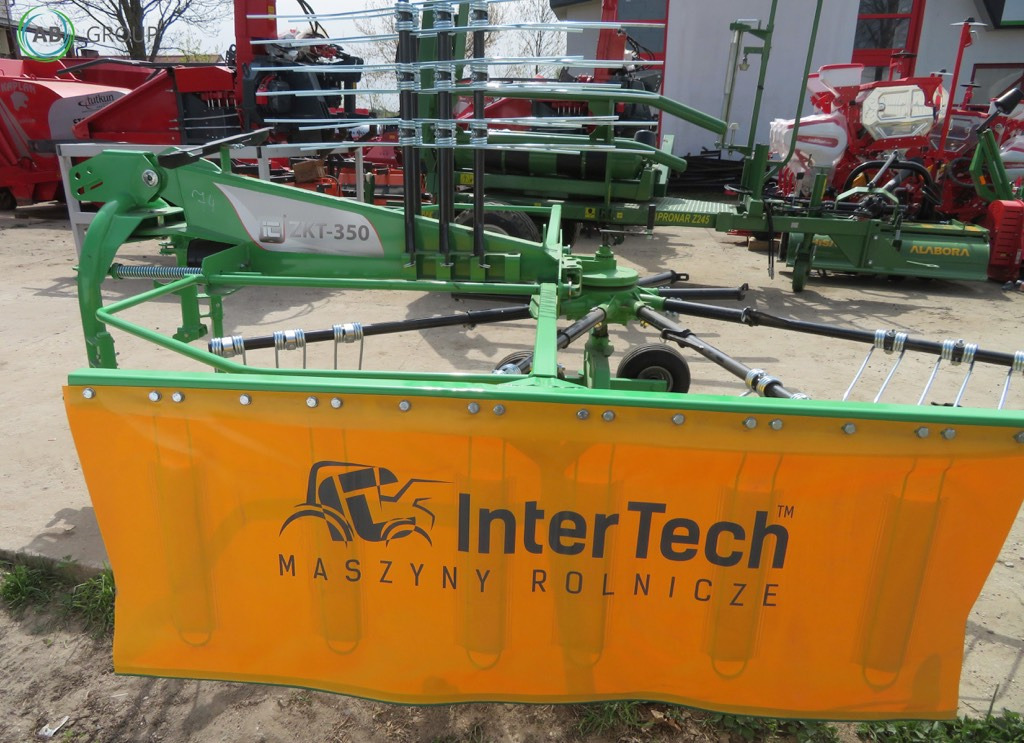 Inter-Tech rotary rake ZKT350 - 3,5m - Heuwender/ Wenderechen: das Bild 5 Inter-Tech rotary rake ZKT350 - 3,5m - Heuwender/ Wenderechen: das Bild 5