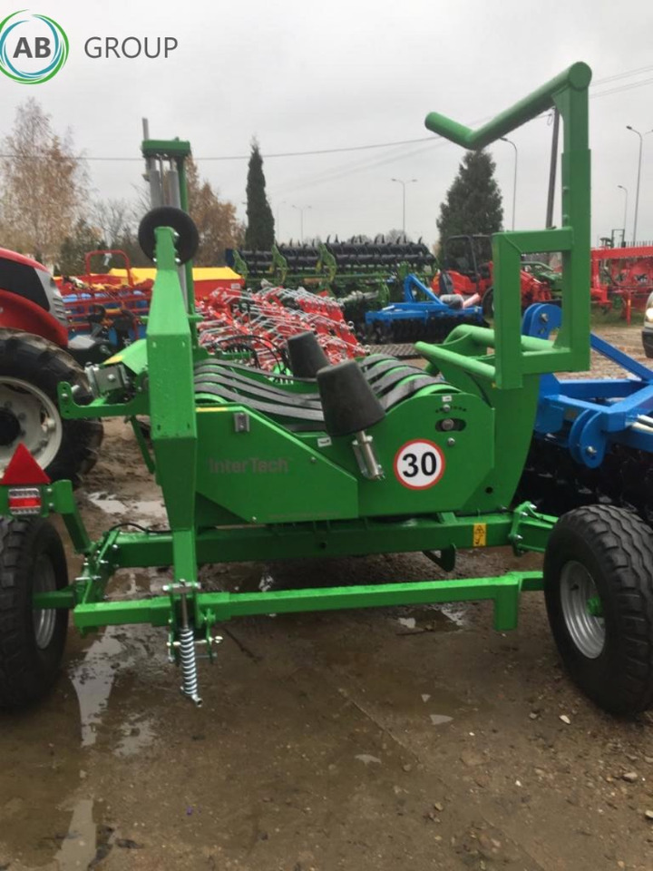 Inter-Tech self loading bale wrap GO01 - Ballenwickelgerät: das Bild 5 Inter-Tech self loading bale wrap GO01 - Ballenwickelgerät: das Bild 5