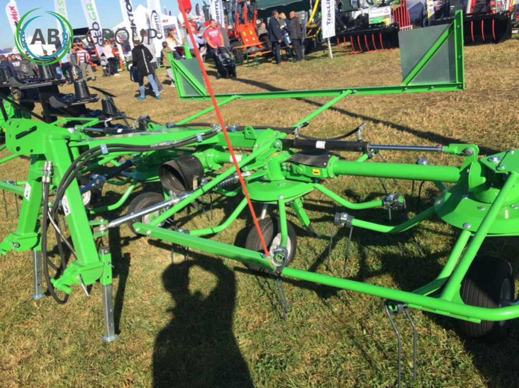 Kowalski rotary tedder Z528 (PKM53), 5,3 m - Heuwender/ Wenderechen: das Bild 2 Kowalski rotary tedder Z528 (PKM53), 5,3 m - Heuwender/ Wenderechen: das Bild 2