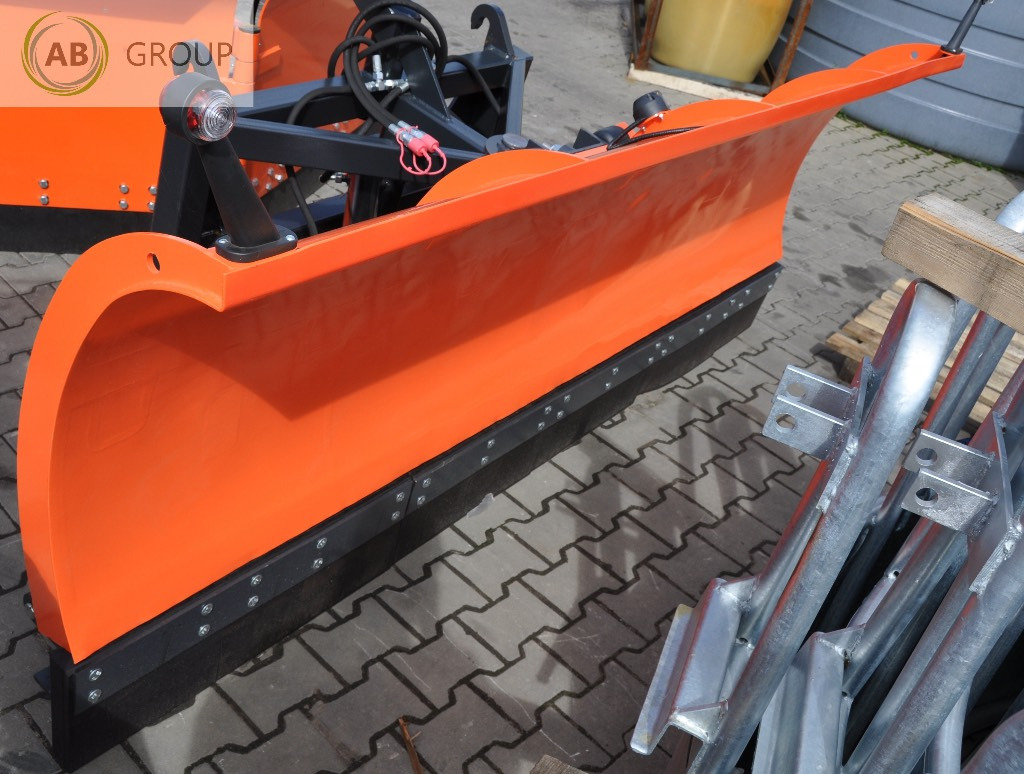Metal-Technik snow plow 3.0 m category II - Schneepflug für Landmaschine: das Bild 1 Metal-Technik snow plow 3.0 m category II - Schneepflug für Landmaschine: das Bild 1